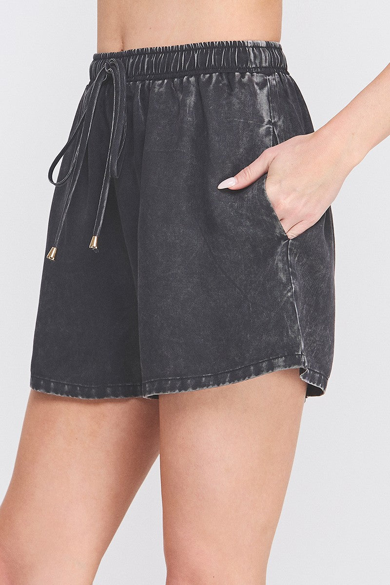 Auprey Mineral Wash Casual Short