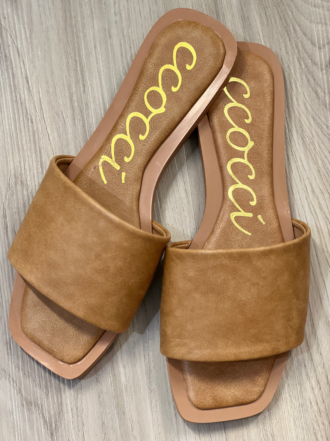 Madi Leather Slide