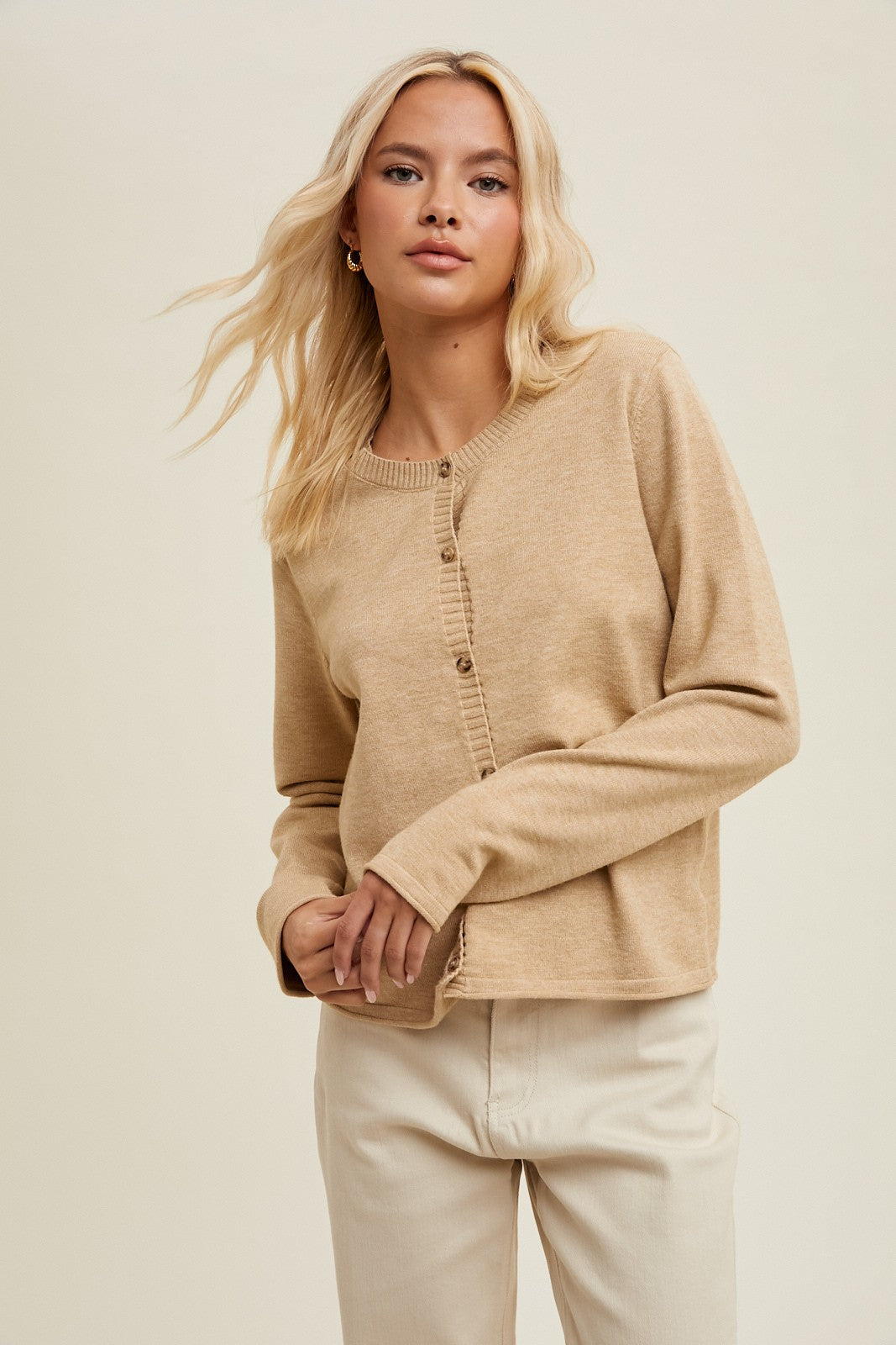 Pearl Button Short Cardigan