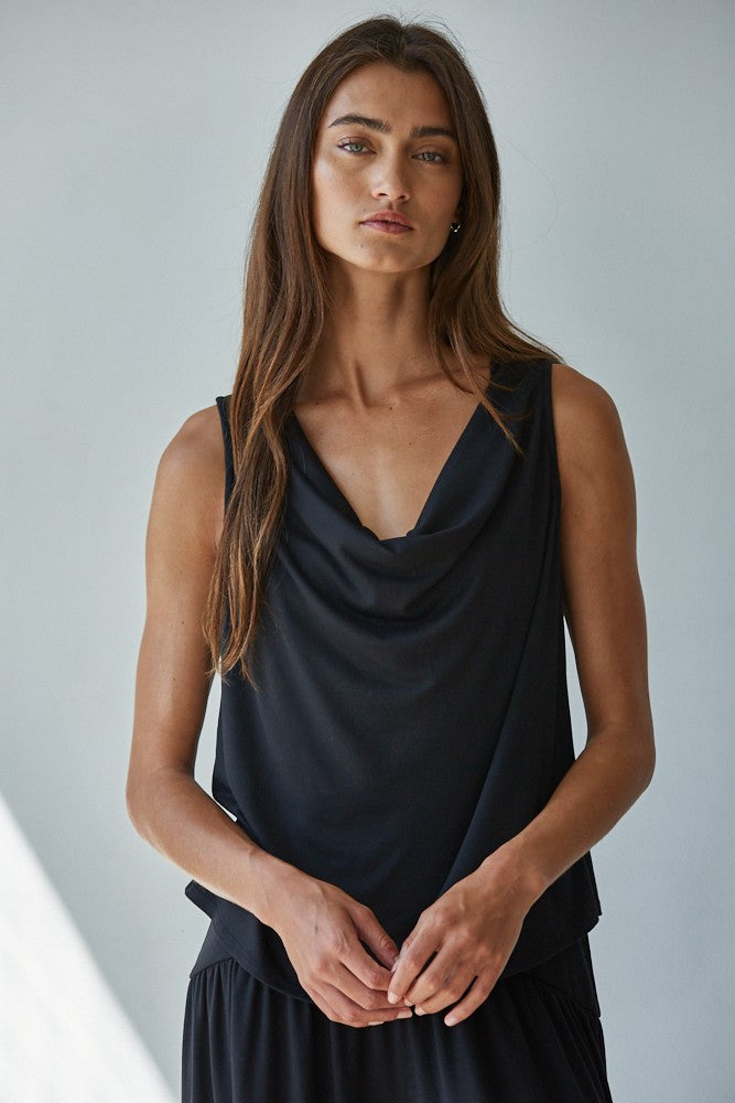 Lynn Scoop Neck Elevated Top