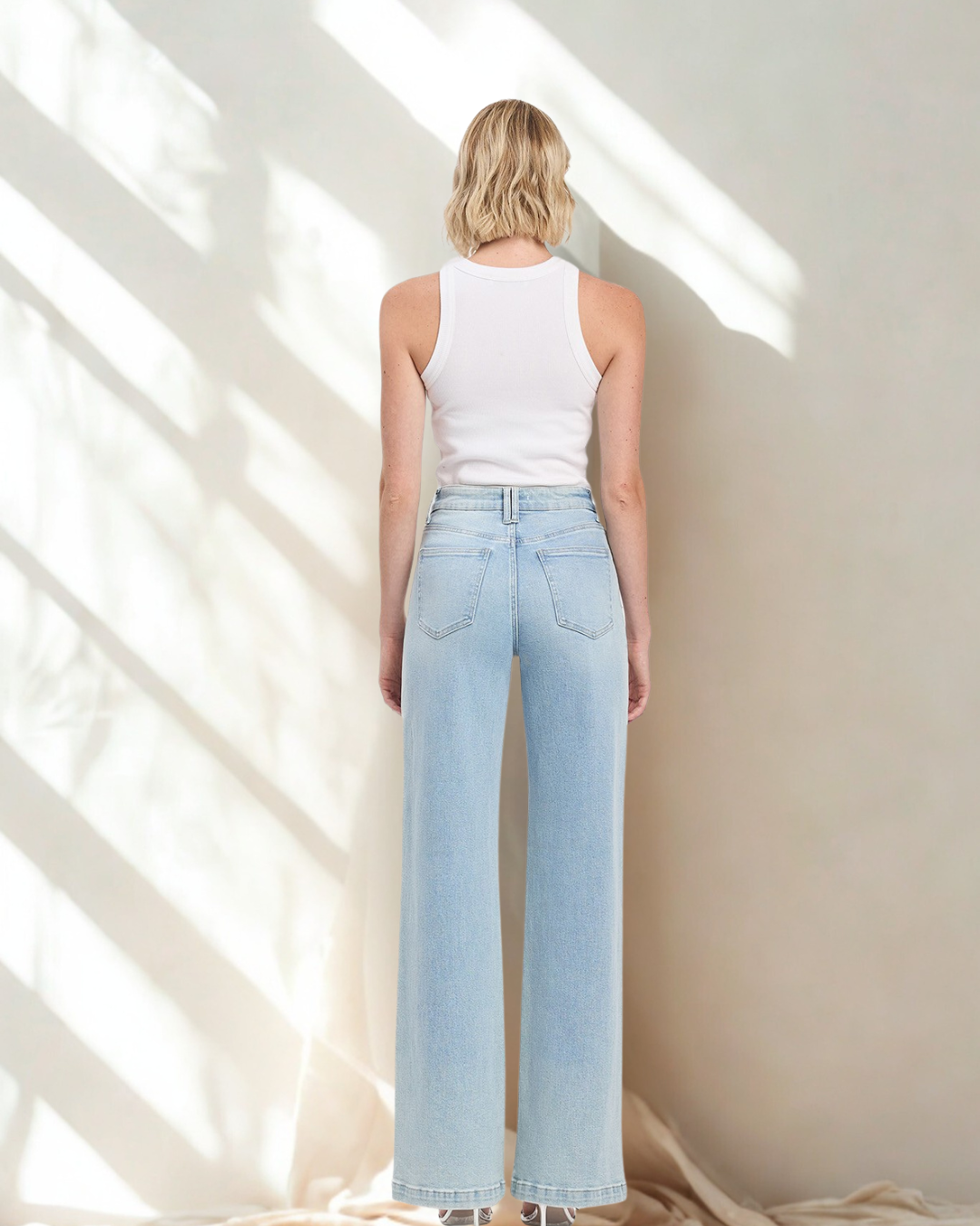 The Aubry HR Wide Leg Jean