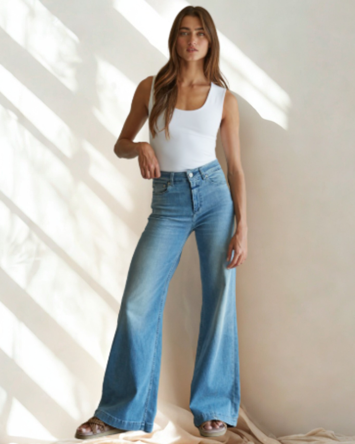 The Karli Fitted Wide Strap Tank