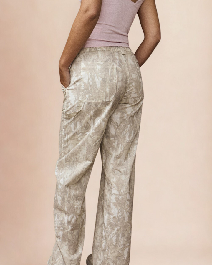 Shawndee Girly Camo Pant