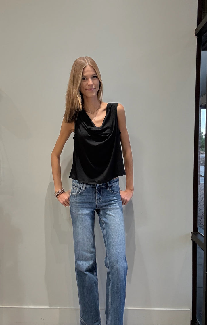 Lynn Scoop Neck Elevated Top