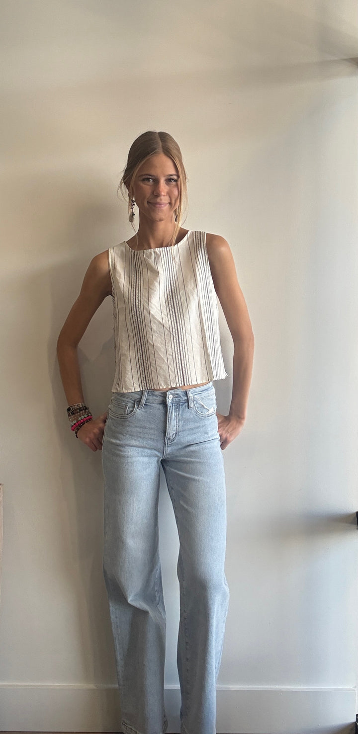 The Aubry HR Wide Leg Jean