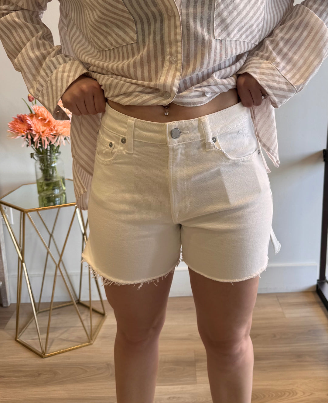 The Evelyn Side Slit Raw Hem Short
