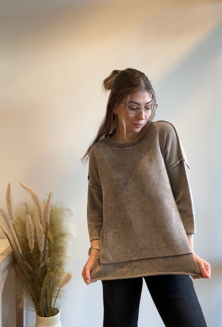 Zoe Washed 3/4 Sleeve Sweater Top