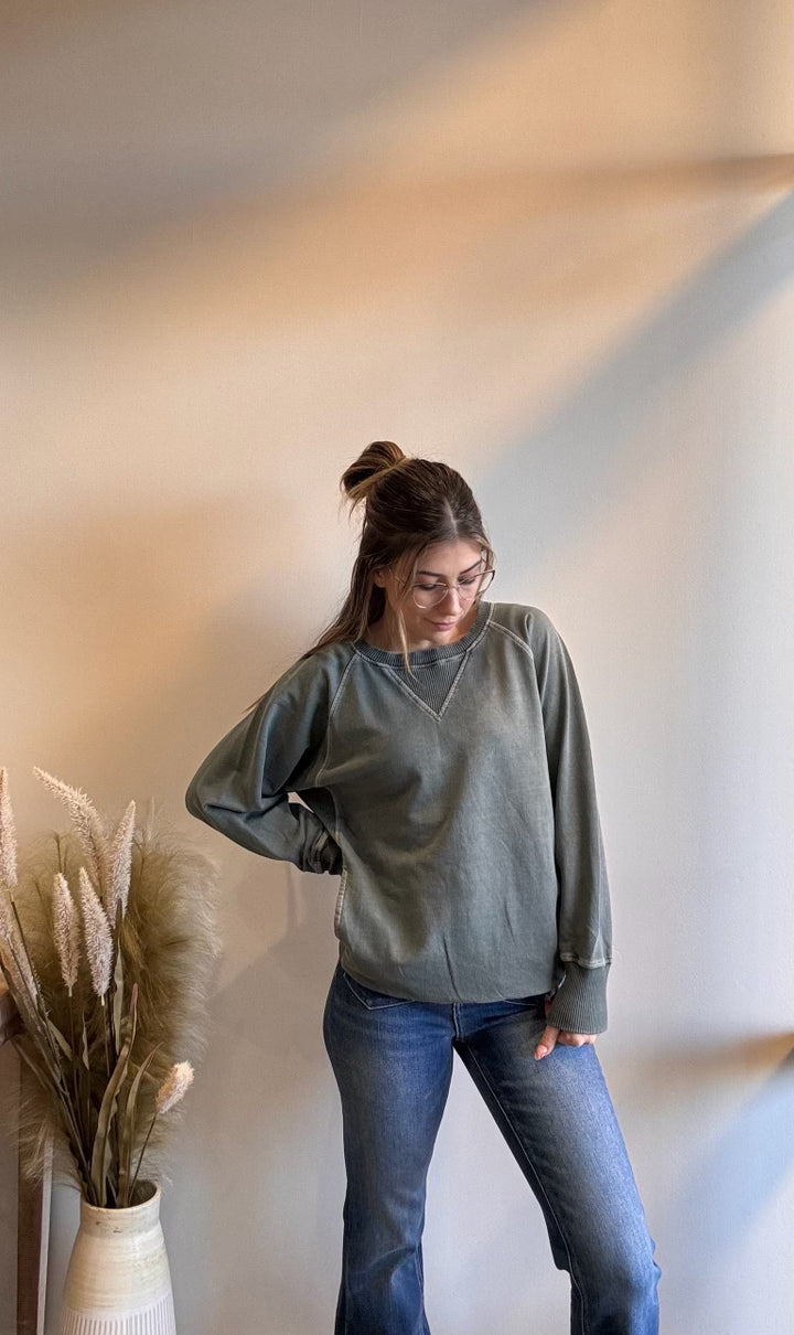 Jade Pigment Dyed Crewneck with Pockets